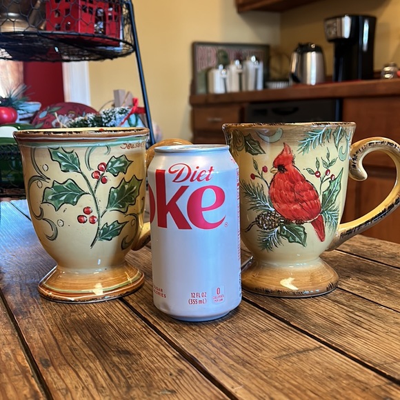2 Hand painted Holiday Coffee mugs - Picture 9 of 9